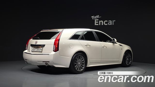 Cadillac CTS (II) 3.0 Sport Wagon 2013 — фото 2