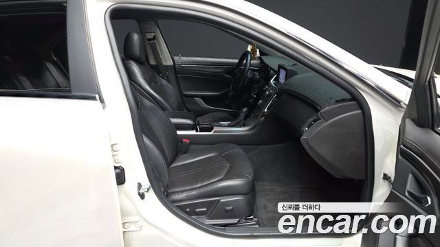 Cadillac CTS (II) 3.0 Sport Wagon 2013 — фото 11