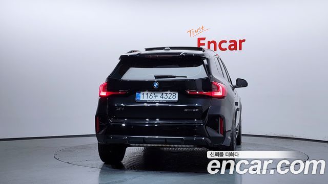 BMW X1 (U11) xDrive 20i M Sport 2025 — фото 4