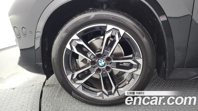 BMW X1 (U11) xDrive 20i M Sport 2025 — фото 5