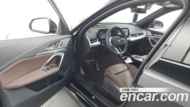 BMW X1 (U11) xDrive 20i M Sport 2025 — фото 10