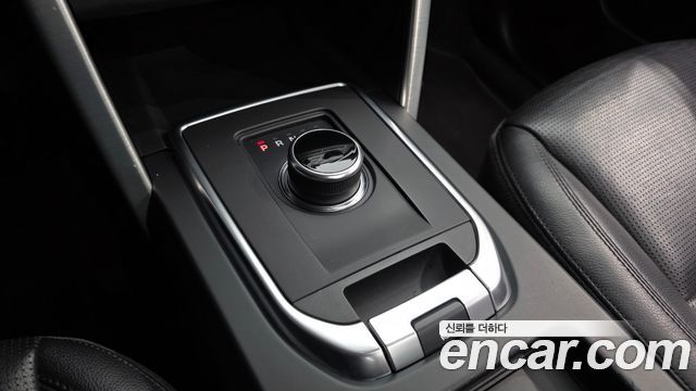 Land Rover Discovery Sport 2.0 TD4 SE 2019 — фото 9