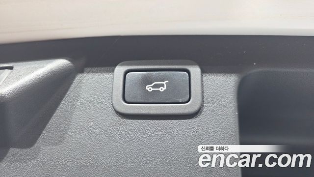 Land Rover Discovery Sport 2.0 TD4 SE 2019 — фото 29