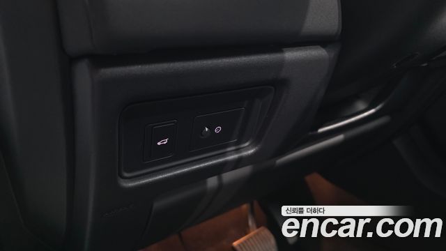 Land Rover Discovery Sport 2.0 TD4 SE 2019 — фото 30