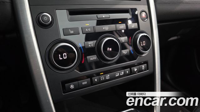 Land Rover Discovery Sport 2.0 TD4 SE 2019 — фото 31