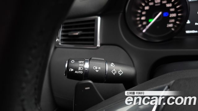 Land Rover Discovery Sport 2.0 TD4 SE 2019 — фото 37