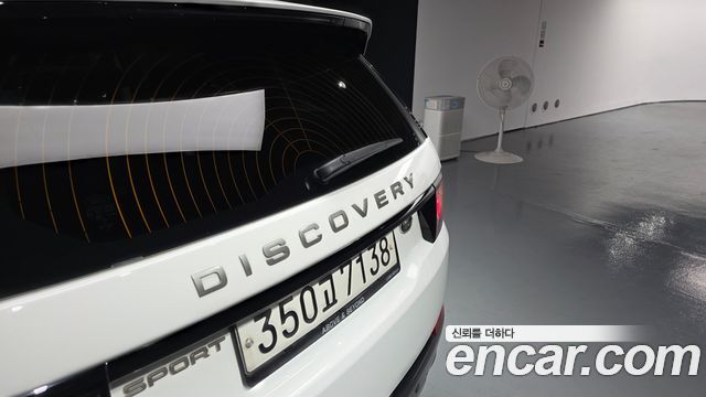 Land Rover Discovery Sport 2.0 TD4 SE 2019 — фото 41
