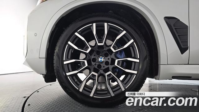 BMW X5 (G05) xDrive 40i M Sport 2024 — фото 5