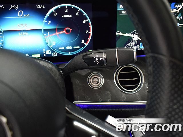 Mercedes-Benz E-Class (W213) E350 4MATIC AMG Line 2022 — фото 16