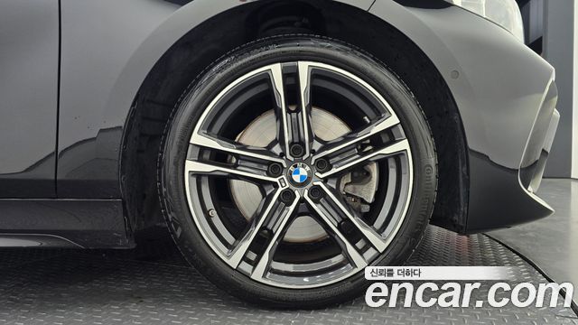 BMW 1 Series (F40) 120i M Sports 2024 — фото 21