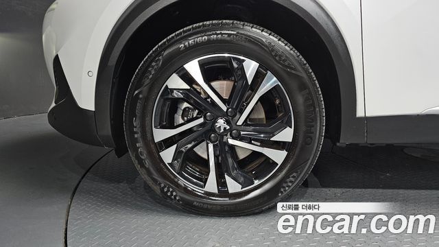 Peugeot e-2008 (II) EV GT 2023 — фото 5