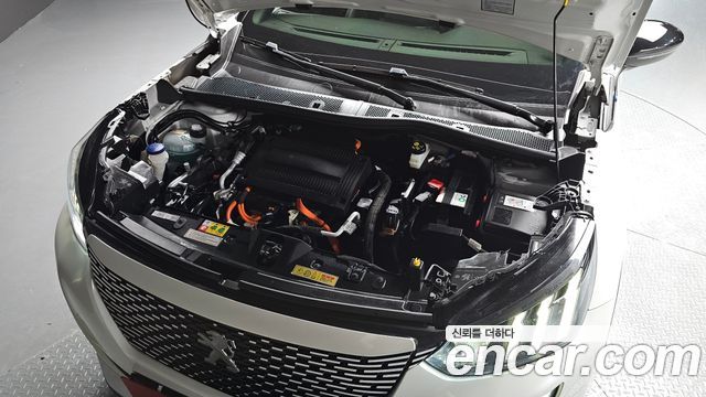 Peugeot e-2008 (II) EV GT 2023 — фото 6