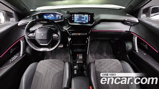 Peugeot e-2008 (II) EV GT 2023 — фото 7