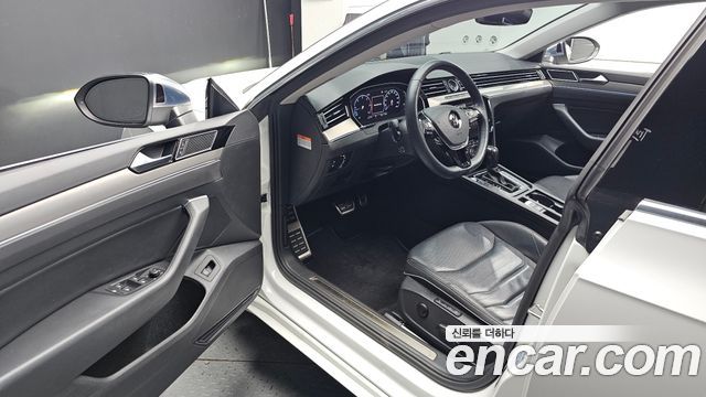 Volkswagen Arteon 2.0 TDI Premium 2020 — фото 10