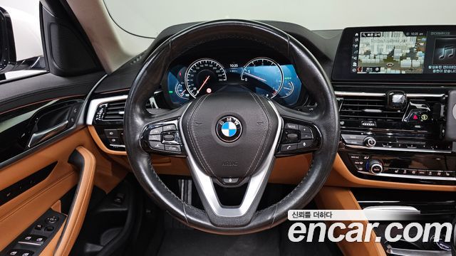 BMW 5 Series (G30) 520i Luxury 2018 — фото 12
