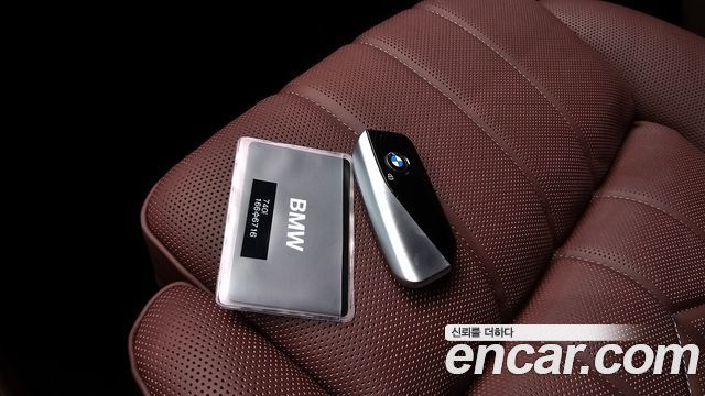 BMW 7 Series (G70) 740i xDrive M Sport 2025 — фото 32