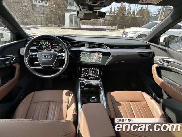 Audi Q8 e-tron (GE) 55 Quattro 2024 — фото 7