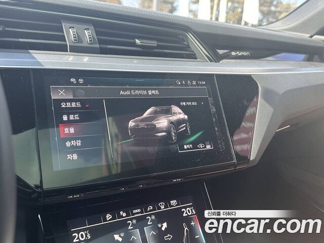 Audi Q8 e-tron (GE) 55 Quattro 2024 — фото 20
