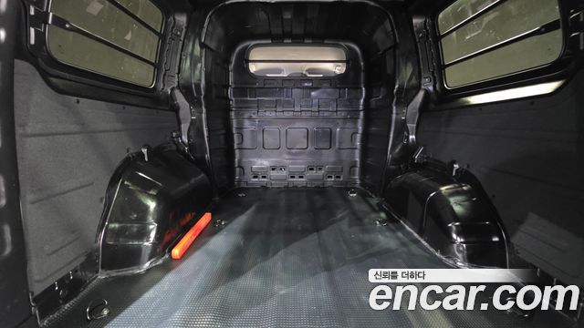 Hyundai Staria Cargo 5-Seater Modern 2022 — фото 24