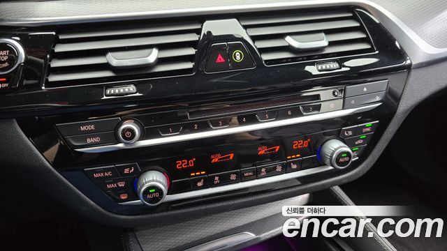 BMW 5 Series (G30) 530i M Sport Package 2018 — фото 36