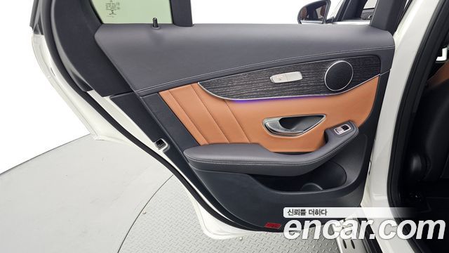 Mercedes-Benz GLC-Class (X253) GCL300 4MATIC Coupe 2023 — фото 25