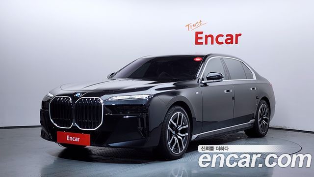 BMW 7 Series (G70) 740i xDrive M Sport 2025 — фото 1