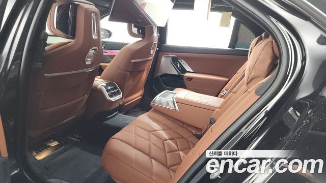 BMW 7 Series (G70) 740i xDrive M Sport 2025 — фото 28