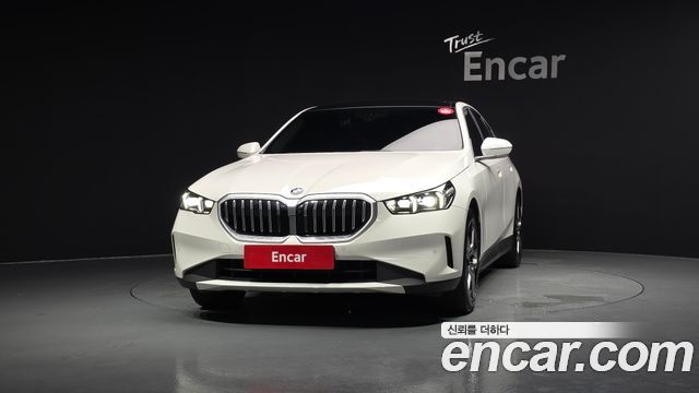 BMW 5 Series (G60) 530i xDrive 2024 — фото 3