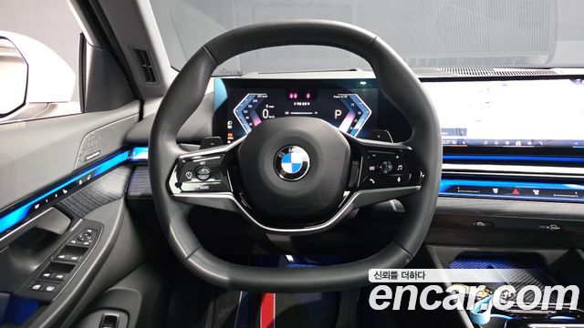 BMW 5 Series (G60) 530i xDrive 2024 — фото 13