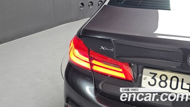 BMW 5 Series (G30) 530i xDrive M Sport Package Plus 2020 — фото 23