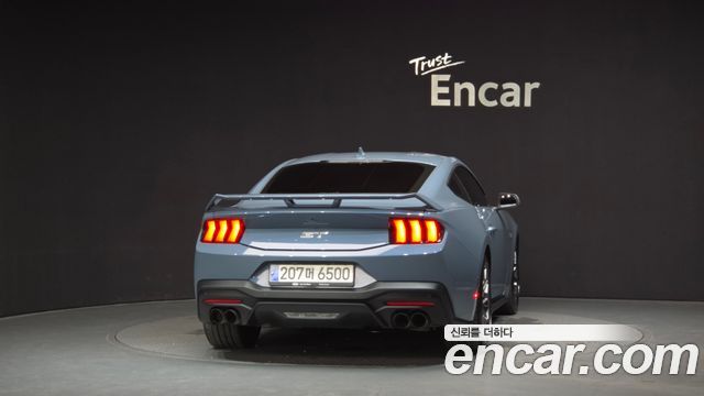 Ford Mustang (VII) 5.0 GT Premium Coupe 2024 — фото 4