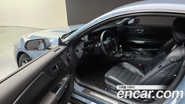 Ford Mustang (VII) 5.0 GT Premium Coupe 2024 — фото 10