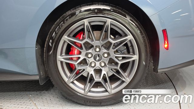 Ford Mustang (VII) 5.0 GT Premium Coupe 2024 — фото 21