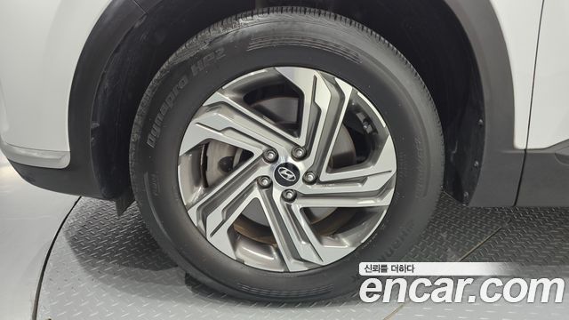 Hyundai Santa Fe Gasoline 2.5T 2WD Exclusive 2022 — фото 5