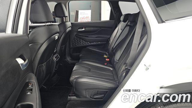 Hyundai Santa Fe Gasoline 2.5T 2WD Exclusive 2022 — фото 12
