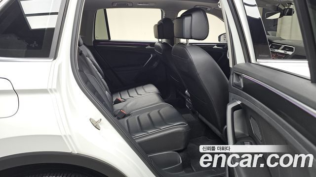 Volkswagen Tiguan (II) 2.0 TDI Prestige 2022 — фото 12