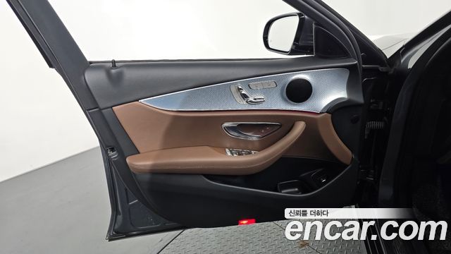 Mercedes-Benz E-Class (W213) E250 Avantgarde 2020 — фото 30