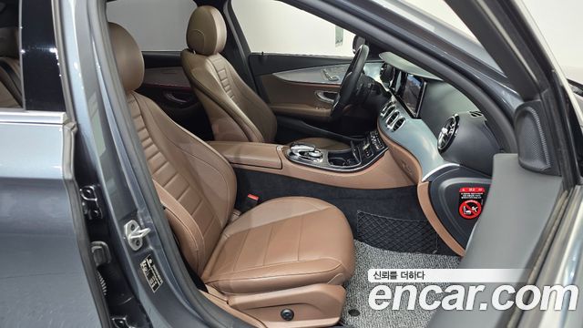 Mercedes-Benz E-Class (W213) E250 Avantgarde 2020 — фото 32