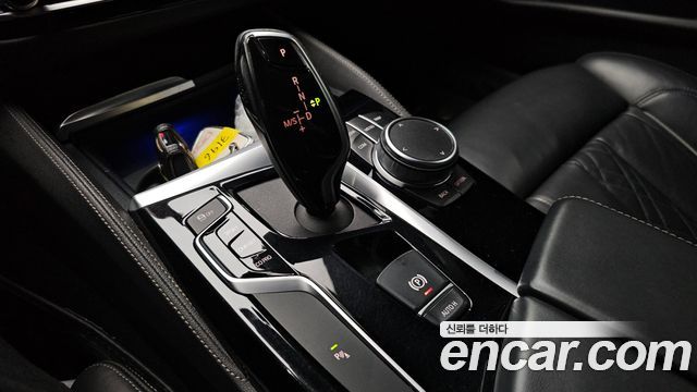 BMW 5 Series (G30) 520i M Sport 2020 — фото 9