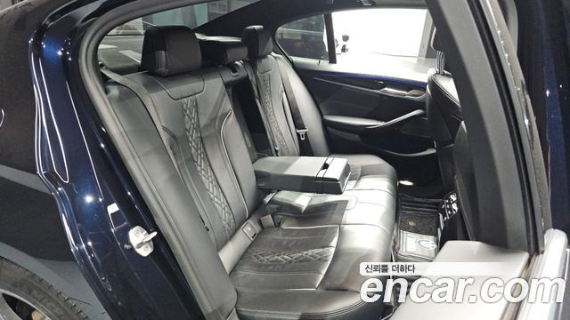 BMW 5 Series (G30) 520i M Sport 2020 — фото 11