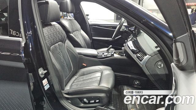 BMW 5 Series (G30) 520i M Sport 2020 — фото 12