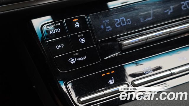 Hyundai Grandeur (IG) 3.0 LPi Rent Car Modern 2022 — фото 20