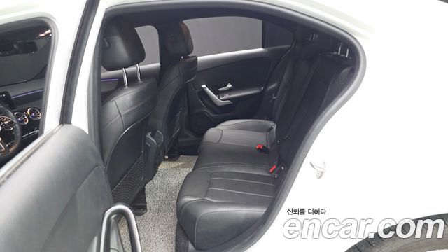 Mercedes-Benz A-Class (W177) A220 Sedan 2021 — фото 12