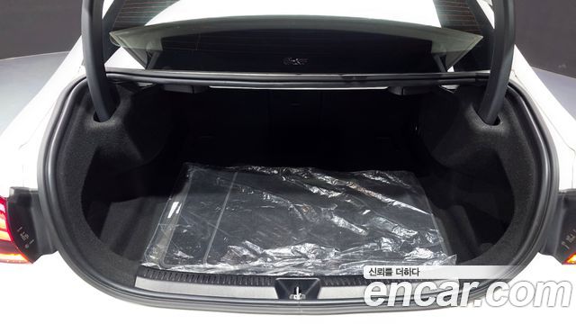 Mercedes-Benz A-Class (W177) A220 Sedan 2021 — фото 17