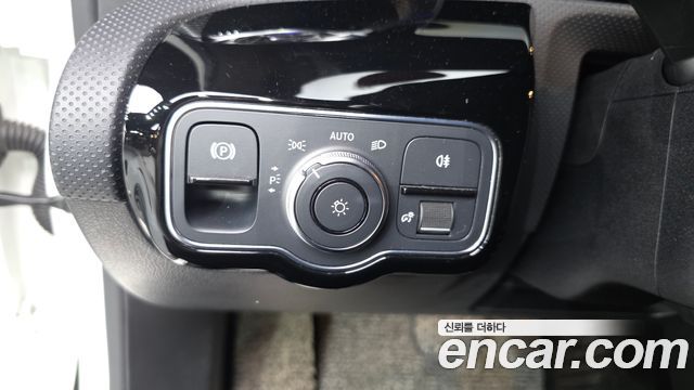 Mercedes-Benz A-Class (W177) A220 Sedan 2021 — фото 20