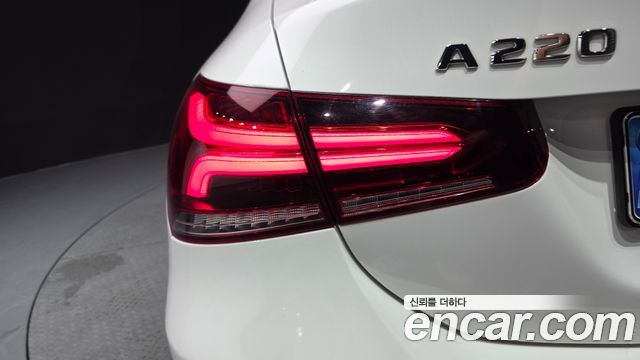 Mercedes-Benz A-Class (W177) A220 Sedan 2021 — фото 23