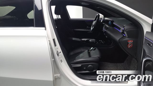 Mercedes-Benz A-Class (W177) A220 Sedan 2021 — фото 26
