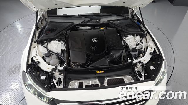 Mercedes-Benz E-Class (W214) E300 4MATIC Exclusive 2024 — фото 6