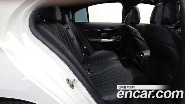 Mercedes-Benz E-Class (W214) E300 4MATIC Exclusive 2024 — фото 16