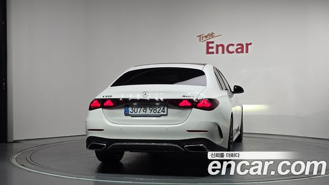Mercedes-Benz E-Class (W214) E300 4MATIC AMG Line 2026 — фото 4